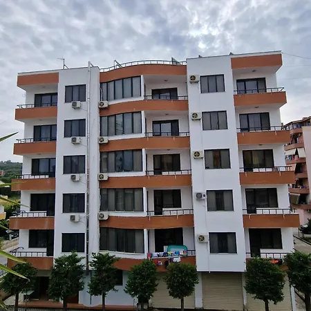 Alea 300m From Beach, Umbrella And Sunbeds Included, Parking, Wifi, Up To 5 People * גולם