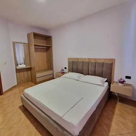 Alea 300m From Beach, Umbrella And Sunbeds Included, Parking, Wifi, Up To 5 People