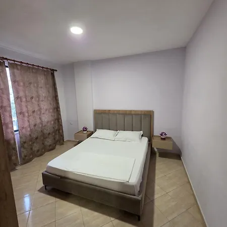 Alea 300m From Beach, Umbrella And Sunbeds Included, Parking, Wifi, Up To 5 People