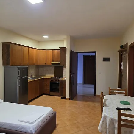 דירה Alea 300m From Beach, Umbrella And Sunbeds Included, Parking, Wifi, Up To 5 People גולם
