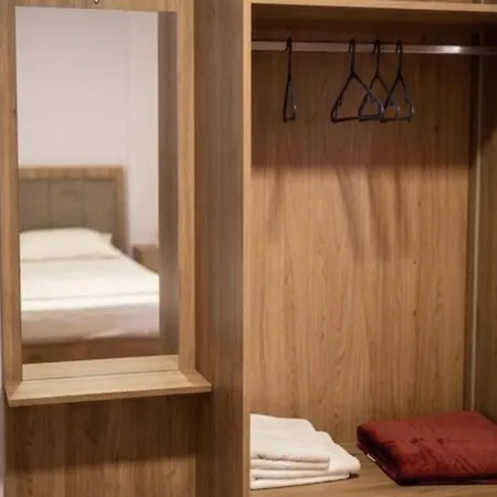 דירה Alea 300m From Beach, Umbrella And Sunbeds Included, Parking, Wifi, Up To 5 People *